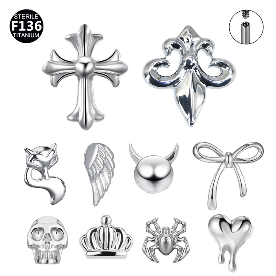 ASTM F136 Titanium Heart Fox Labret Stud