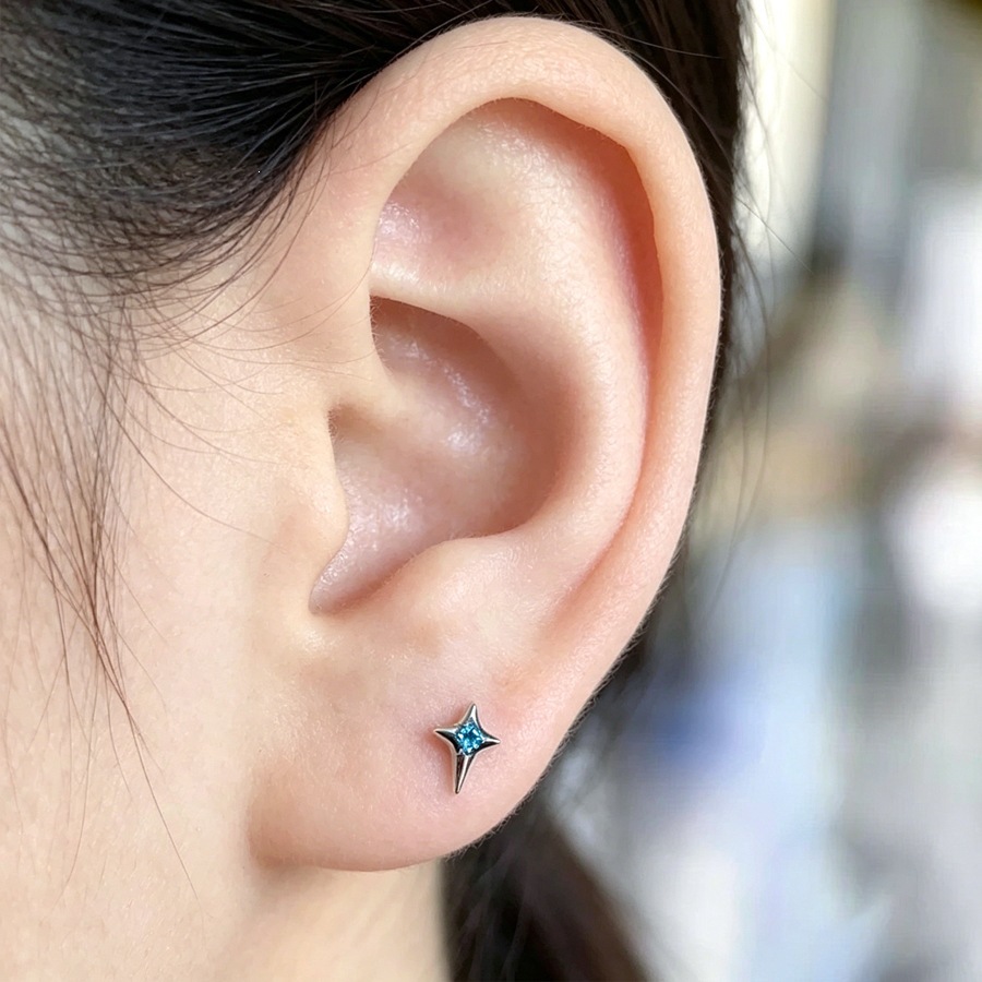 ASTM F136 Titanium Labret Stud - Image 4