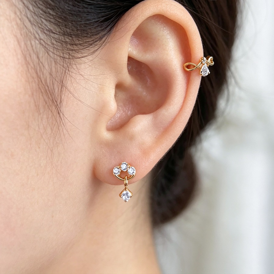 F136 Titanium Planet CZ Cartilage Labret Stud 0.9mm Wholesale - Image 4
